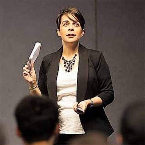 Dr Deborah Barros Leal Farias