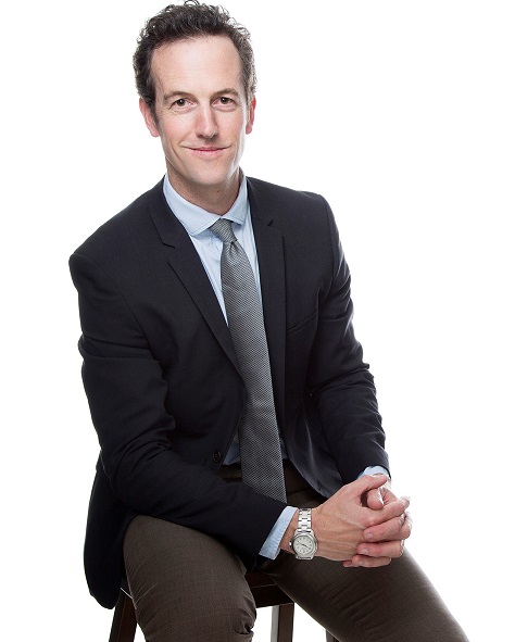 Professional photo of Tom Edwards