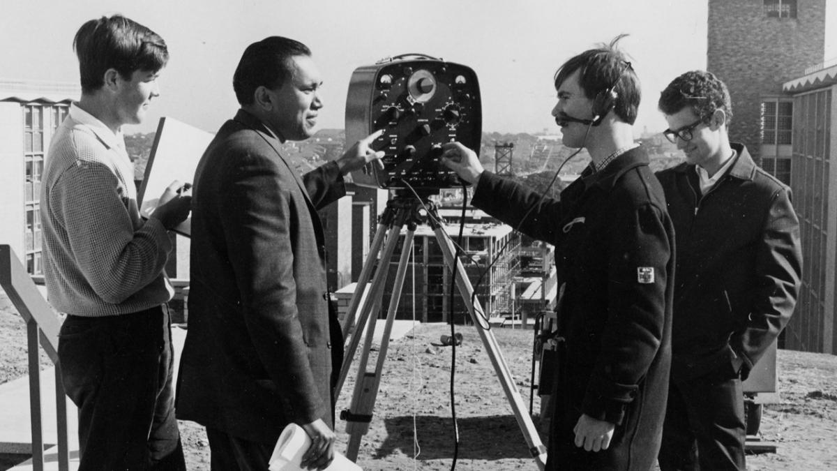 UNSW surveyors using a tellurometer in 1966 (black and white)