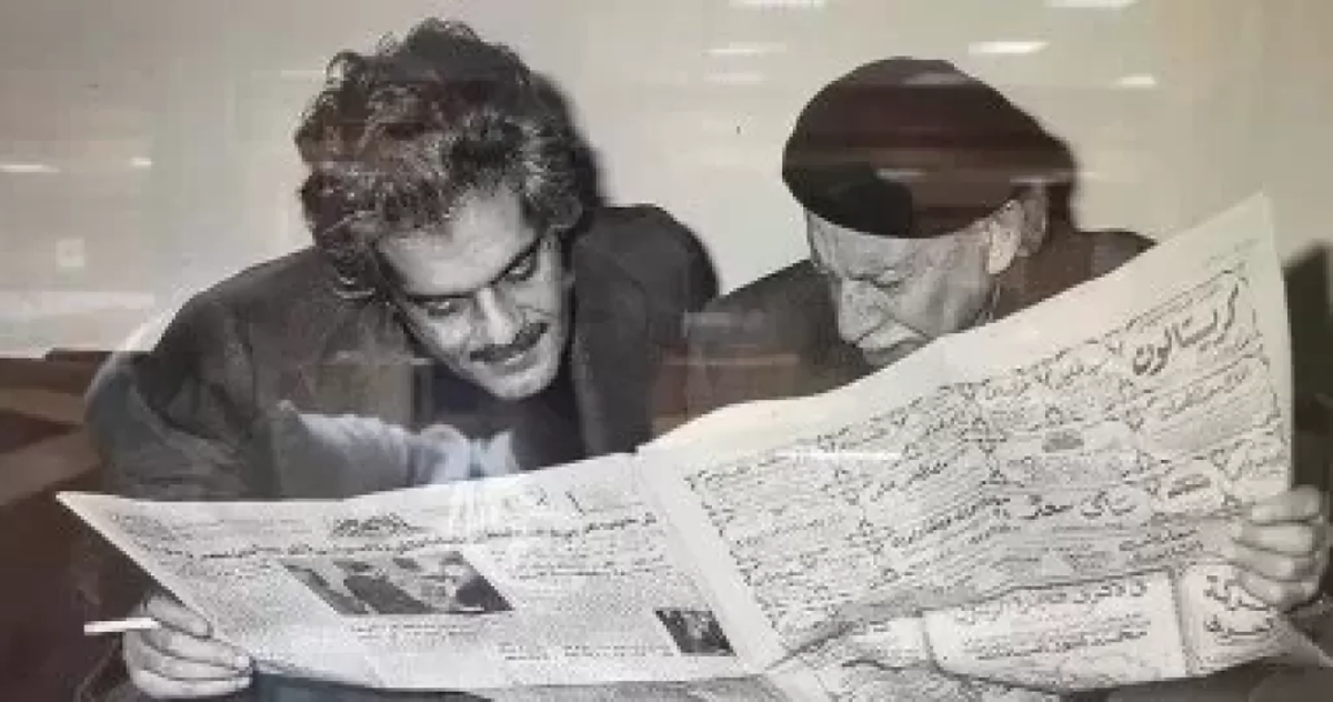 Celebrated Egyptian film star Omar Sharif meets pioneering playwright and intellectual Tawfiq el-Hakim in his office at Al-Ahram, where they held a wide-ranging conversation about Sharif’s experience living and working as an actor in the West. The conversation was published over 3 pages in Al-Ahram on 2 January 1977. Source: Al-Ahram Digital Archive.